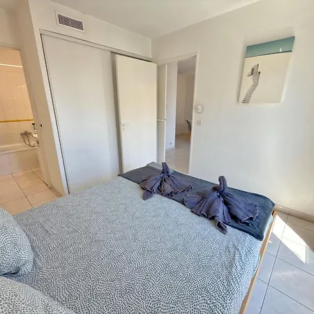 4-person - Air Conditioning And Pool *