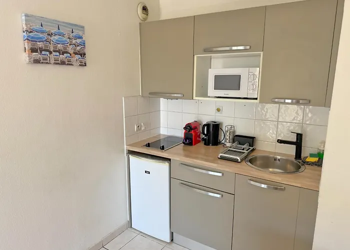 Апартаменты 4-person - Air Conditioning And Pool *